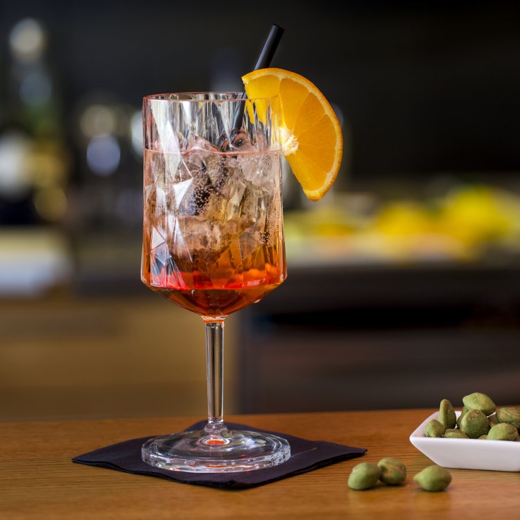 Koziol Club No. 4 vinglas 300 ml, Brudsikkert plastik