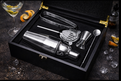 Eksklusivt Cocktail Bundle – Laguiole Barsæt, Legnoart Skærebræt &amp; 2 Ginglas