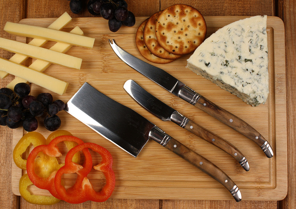 Laguiole ostesæt med 3 knive og bræt
