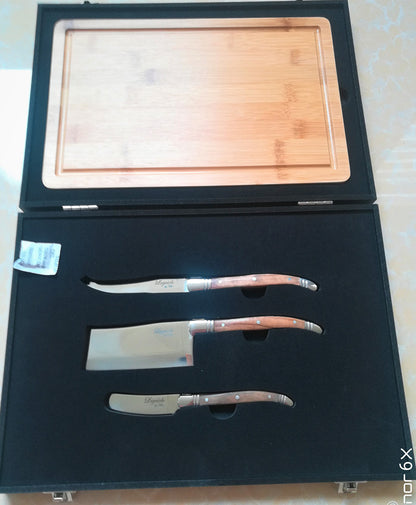 Laguiole ostesæt med 3 knive og bræt