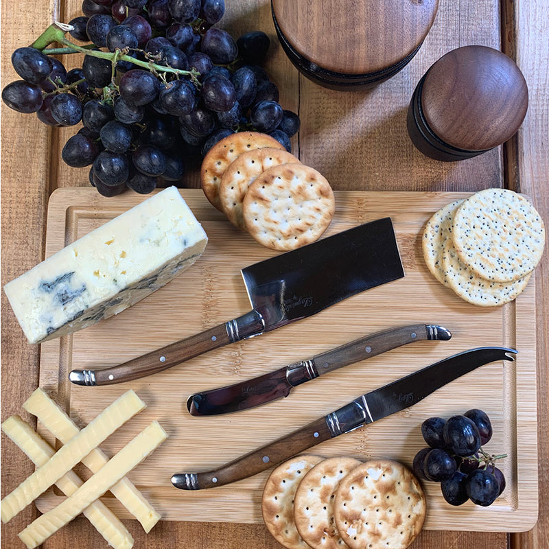 Laguiole ostesæt med 3 knive og bræt